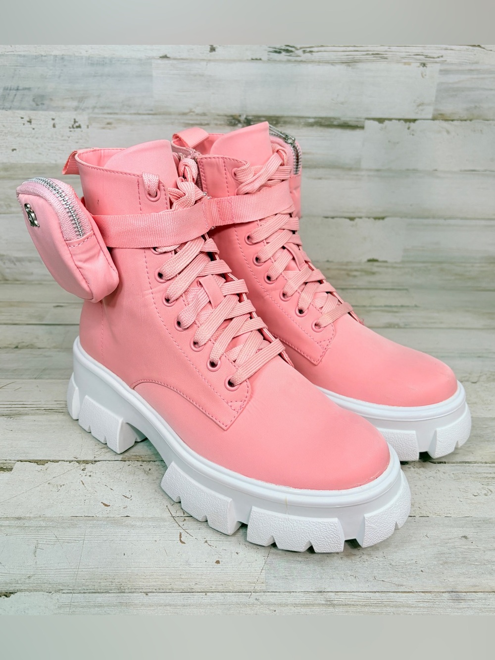 Steve Madden Tanker P Combat Boots Chunky Soles Pink Women’s Size 8.5 Side Zip